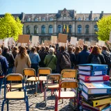 À Liège, 250 enseignants manifestent contre les économies dans l'enseignement: pression sur le gouvernement