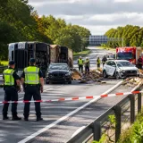 Renversement d’un poids lourd sur l’A-640 après un changement de voie : trois véhicules impliqués