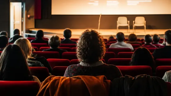 Mons : avant‑première de « Vigilante » au Plaza Art, une salle suspendue après la projection