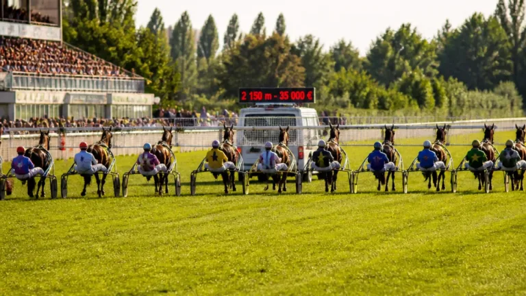 Courcelles à l'honneur : le Prix de la Porte de Courcelles disputé à Enghien attire 14 partants