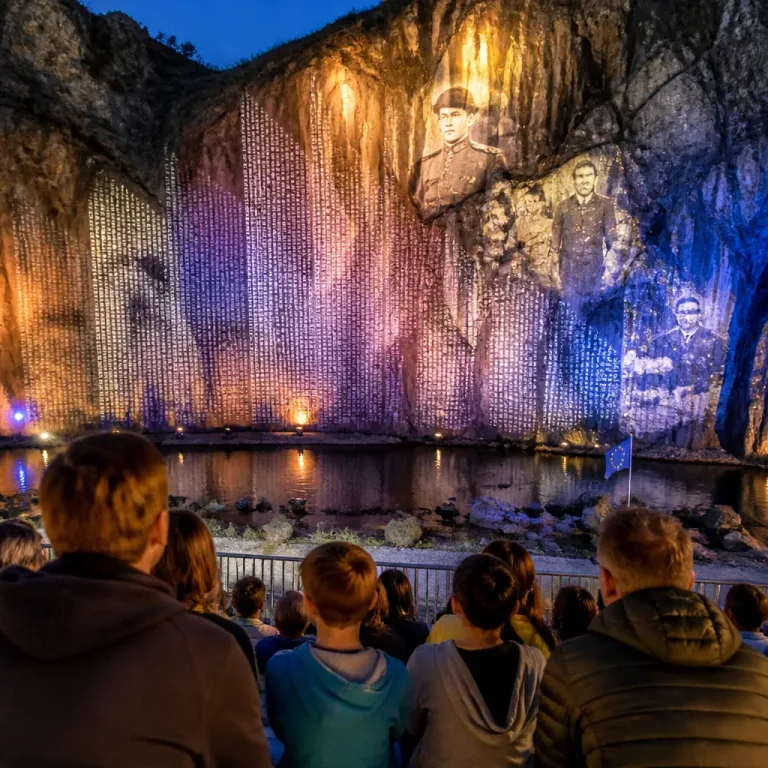 Yad Vashem réinvente la mémoire : un spectacle sonore et visuel retrace 2 000 ans de vie juive