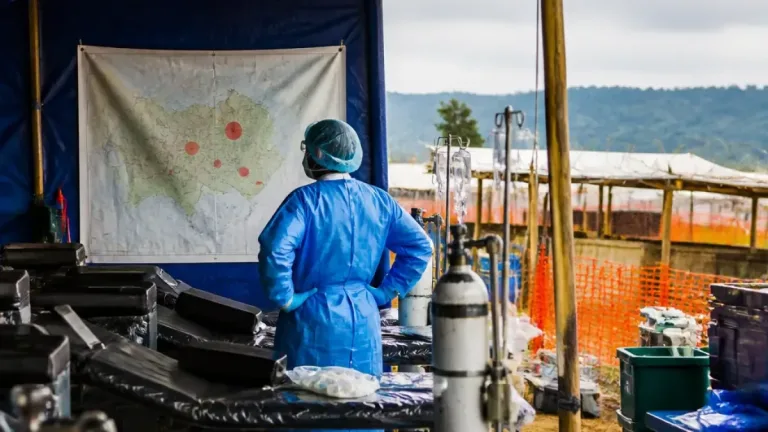 En RDC, MSF alerte : Ebola mobilise les ressources tandis que choléra, paludisme et malnutrition continuent de tuer