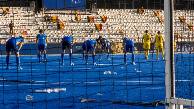 Waterloo : la déception des Red Lions et des joueurs du Waterloo Ducks après l'élimination au Mondial