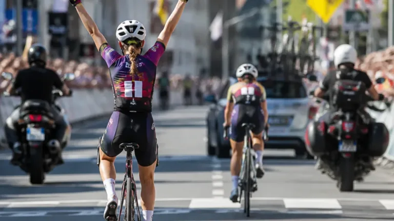 Zottegem : Elisa Balsamo triomphe à l’Egmont Cycling Race après un final dominé par Lucinda Brand