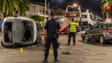 Rio Branco: carro tomba após colisão em cruzamento do bairro Placas; motorista teve escoriações