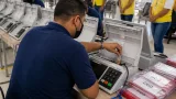 TRE-AL inicia carga e lacre das urnas eletrônicas para o primeiro turno das eleições