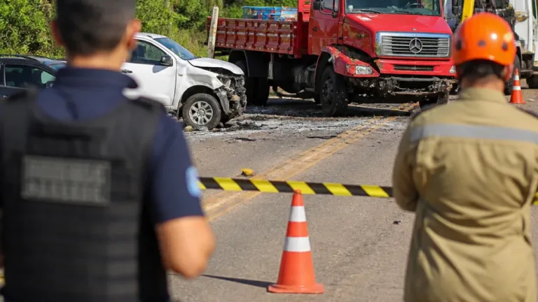 Colisão frontal na BR-364 em Jangada deixa duas mortes e um ferido em estado grave