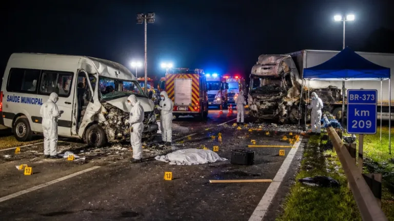 Colisão frontal na BR-373, em Imbituva, deixa 23 mortos e aciona protocolo DVI