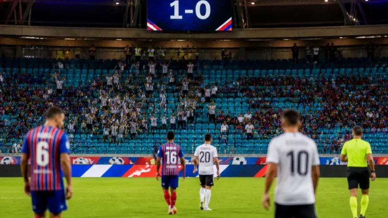 Corinthians vence Bahia por 1 a 0 na Fonte Nova e leva vantagem às semifinais