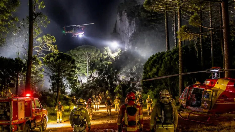 Desaparecimento de helicóptero na Serra catarinense mobiliza buscas; hipótese de ocupantes confirmada