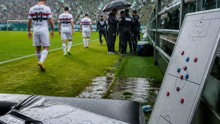 Dorival chama de 'inadmissível' derrota do São Paulo e admite emergência no Brasileirão