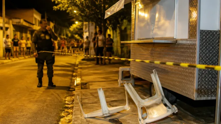 Duplo homicídio em trailer no Novo Mondubim choca moradores de Fortaleza