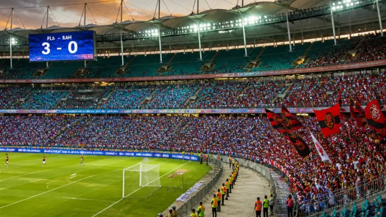 Flamengo vence Bahia por 3 a 0 na Fonte Nova e retoma liderança do Brasileirão