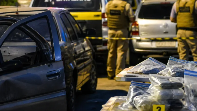 Florianópolis: duas ocorrências na madrugada resultam em apreensões, prisões e recuperação de veículos