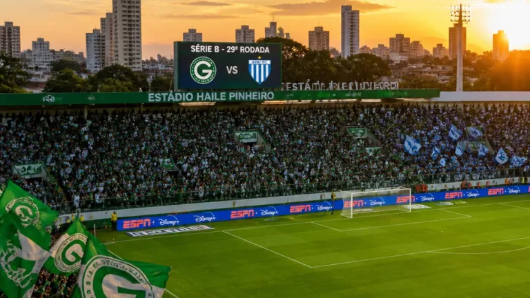 Goiás recebe o Avaí na Serrinha buscando reação na reta final da Série B