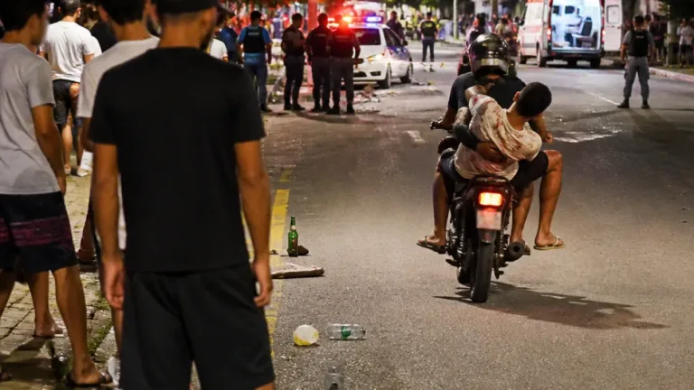 Jovem é esfaqueado ao tentar separar briga no Parque do Sabiá, em Rio Branco