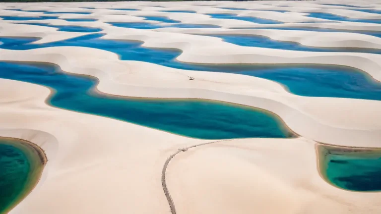Lençóis Maranhenses: a paisagem única do maior campo de dunas da América do Sul