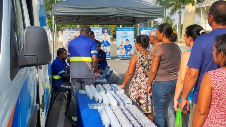 Light leva agência móvel a Duque de Caxias para atendimento e troca de lâmpadas
