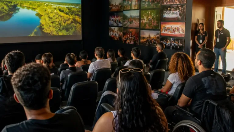 Palmas amplia acesso à cultura com sessão do Cine Cultura voltada a usuários do Caps II