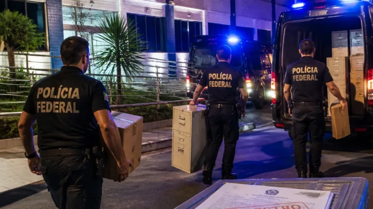 PF cumpre mandados em Alagoas e SP em investigação sobre R$ 97 milhões do Iprev de Maceió