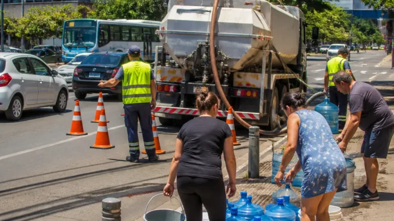 Porto Alegre: manutenção programada do DMAE pode causar falta de água em seis bairros