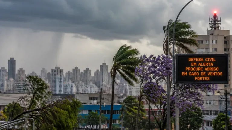 São Paulo recebe alerta severo da Defesa Civil por chuva, ventos e risco de granizo