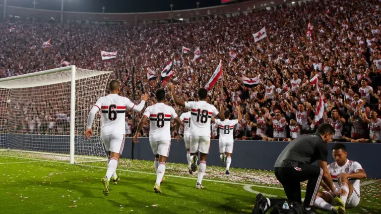 São Paulo vence no Morumbi após quatro meses e encerra jejum de 10 jogos