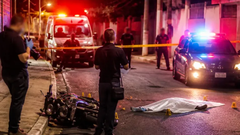 Suspeito morre após assaltar policiais e trocar tiros em Osasco
