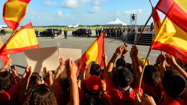 Uberlândia: Lula reduz pela metade vantagem de Flávio Bolsonaro e amplia votação no 2º turno