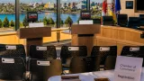 Yellowknife mayoral candidates to face off in live Cabin Radio broadcast at City Hall