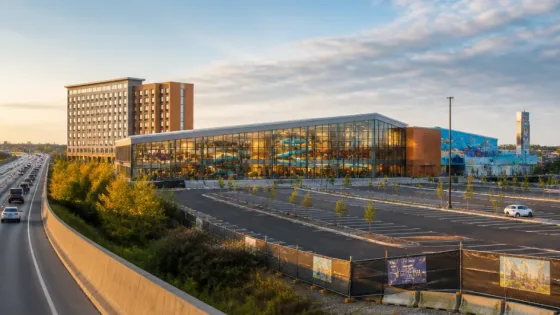 Kanata to get year‑round indoor water park after planning committee approval