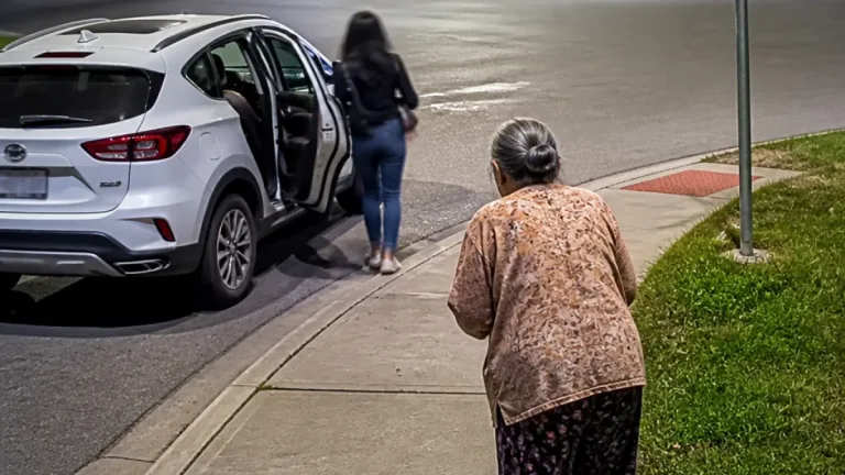 Brampton senior robbed of family gold in reported distraction theft near Chinguacousy and Bovaird
