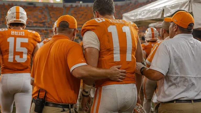 Brandon returns to Tennessee lineup but Vols fall to Texas in 20-17 loss