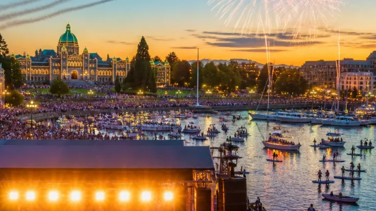 David Foster returns to Victoria for star-studded 40th anniversary concert at Inner Harbour