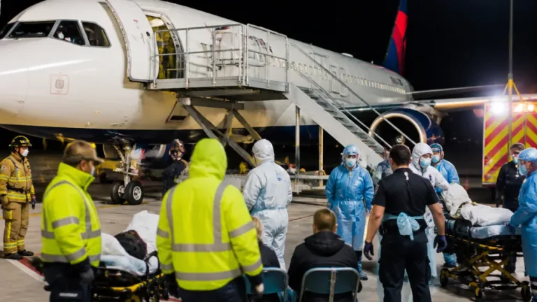 Delta flight diverted to Honolulu after fumes reported; passengers later flew on to Seattle