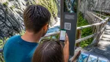 Graubünden Ferien testet WhatsApp-Rätsel «Viamala Mountain Mystery» in der Schlucht