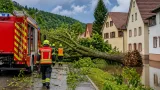 Heftige Gewitter im Kanton Solothurn: Rund 290 Unwettermeldungen, Frau in Erlinsbach schwer verletzt
