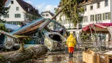 Heftiges Unwetter in Grenchen: Strassen überschwemmt, Karussell und Marktstände zerstört