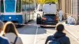 Mann stirbt nach Kollision mit Tram und Auto in Kreis 9 auf Badenerstrasse