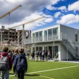 Nach Grossbrand in Erkrath: 1'200 Schüler starten im neuen zweigeschossigen Schuldorf