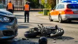 Töfflenker stürzt bei Überholmanöver in Herisau – leicht verletzt