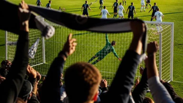 Cham gewinnt dank Traumtor: SC Cham schlägt SC Brühl 2:1