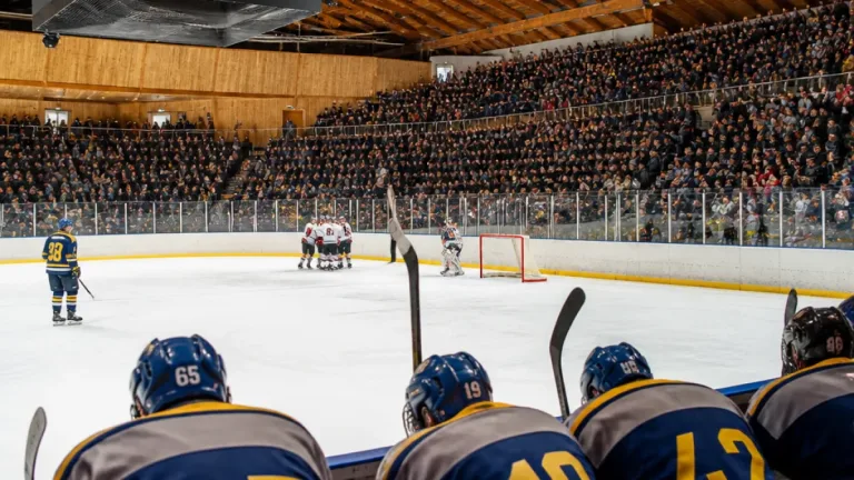 EHC Arosa überzeugt trotz 2:6 gegen HC Davos – Energie lässt im Schlussdrittel nach