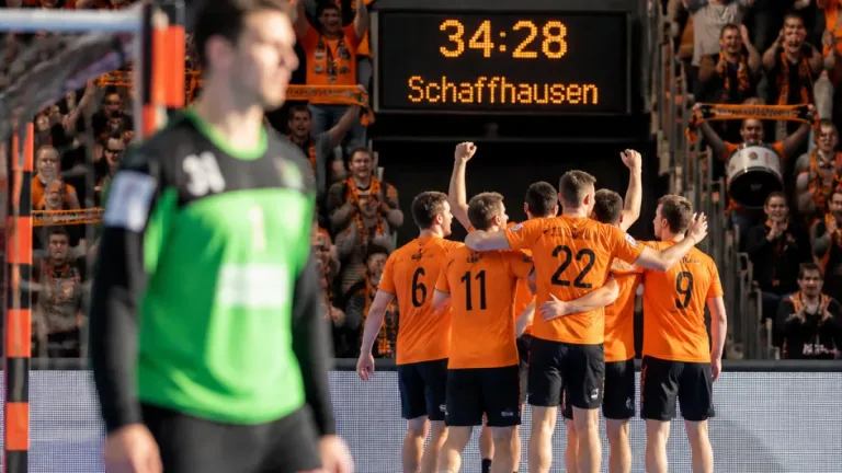Kadetten Schaffhausen behalten die Tabellenführung nach 34:28-Sieg in Zürich
