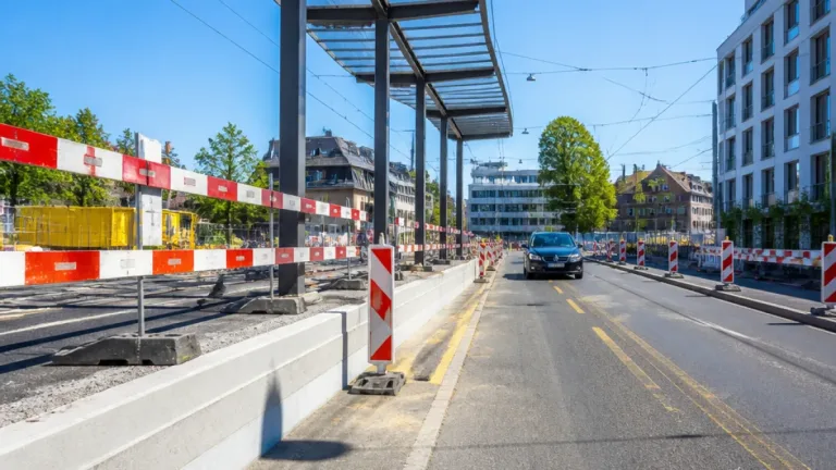 Köniz: Haltestelle Eichmatt wird hindernisfrei und für längere Trolleybusse angepasst