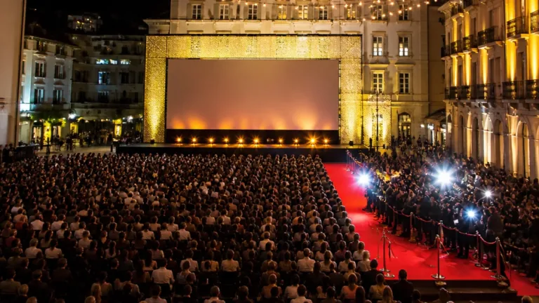Locarno im Zeichen der Piazza: Piazza-Abende überstrahlen Wettbewerb an der 79. Ausgabe