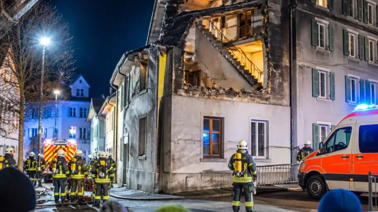Vier Tote nach Brand in Thusis: Person in Untersuchungshaft, Ermittlungen laufen