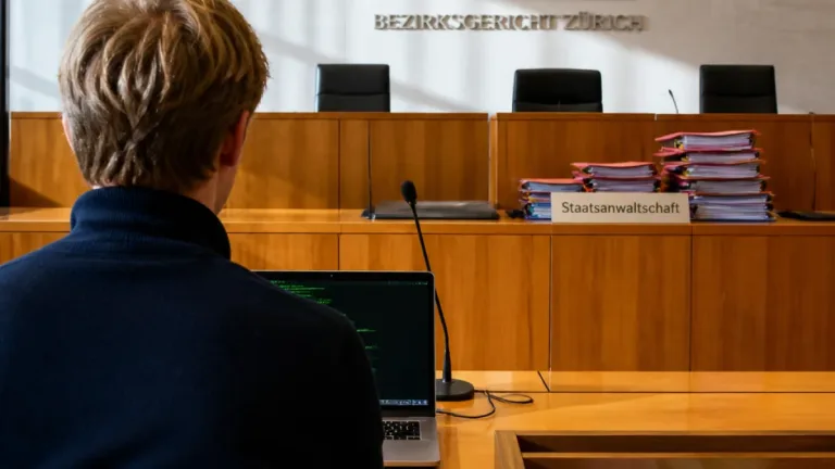 Zürcher Prozess gegen mutmasslichen Ransomware-Entwickler: Staatsanwalt fordert 12 Jahre und 1,8 Mio. Fr.