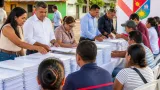 Arauca: 30 familias formalizan la propiedad de sus viviendas con entrega de escrituras