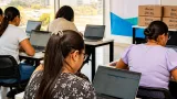 Barranquilla abre 120 becas para mujeres en tecnología con inversión de $550 millones